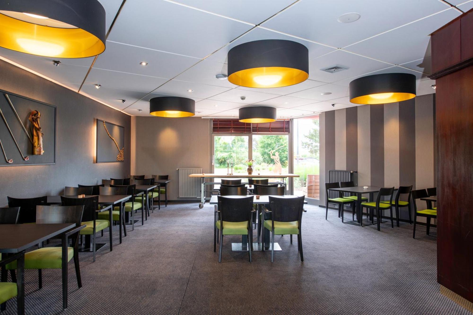 L'Hotel Et Restaurant Du Golf De Clervaux Eselborn Ngoại thất bức ảnh